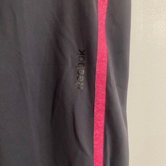 Reebok gray jogging pants, size Small - Picture 2 of 4